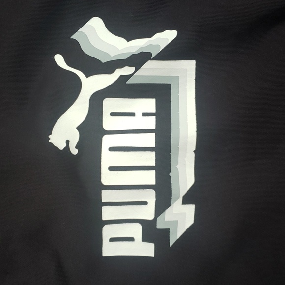 NWT PUMA kids sweatshirt in Black - Picture 2 of 5